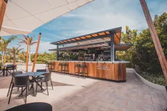 Acqua-Breeze-Pool-Bar