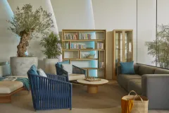 Lobby-Area-with-Bookshelf