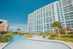 Resort-Exterior-Pool