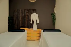 Verde-Renacer-Spa-Treatment-Room-for-Couples-with-Tub