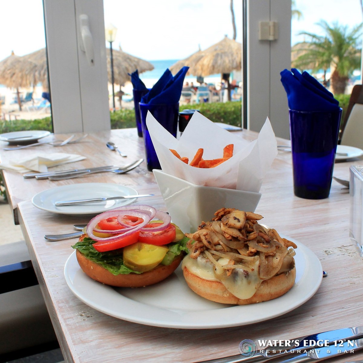 Aruba Restaurants - Waters Edge Restaurant & Bar - VisitAruba.com