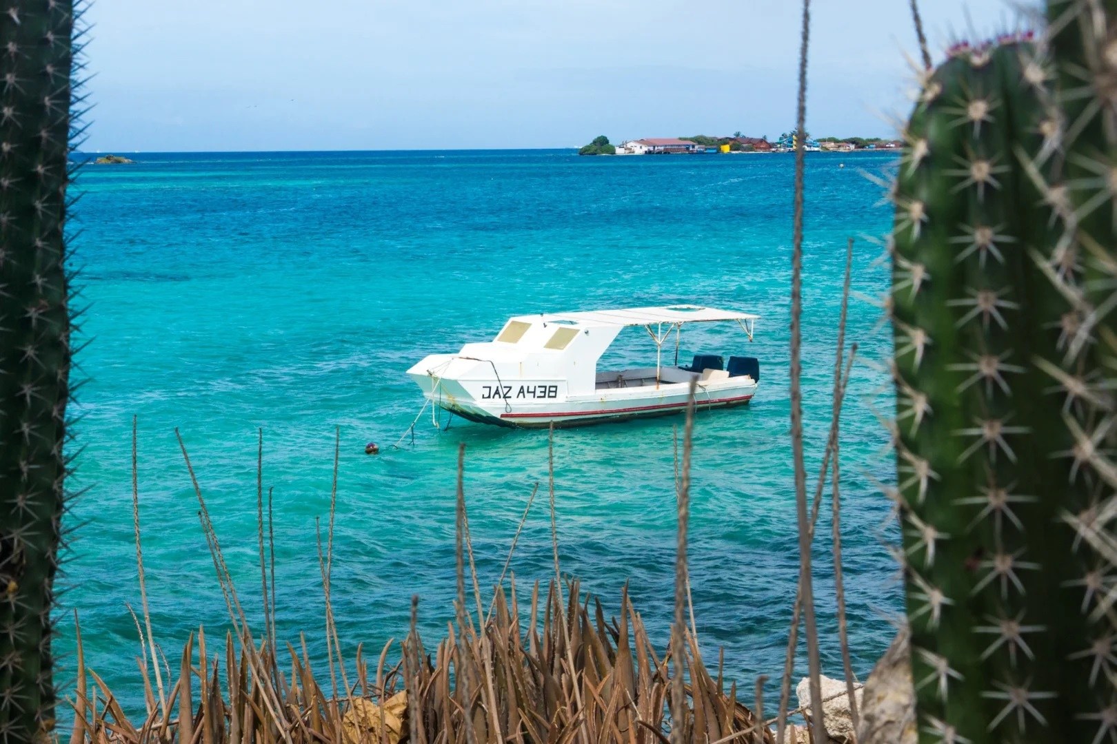 Chogogo Beach Hopping Tour - VisitAruba.com